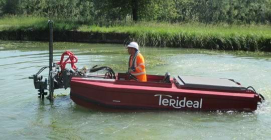 Bateau faucardage